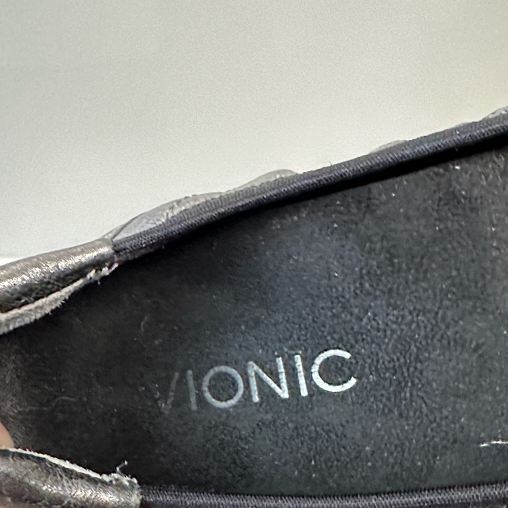 Vionic Ava Silver Ballet Flats Size 7 - Picture 12 of 15